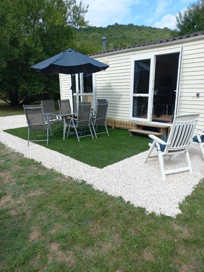 Les chalets Salinéens Salies-du-Salat Exterior foto